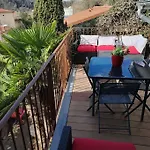Climatise Terrasse Vue Sur Et Les Quais De Saone *