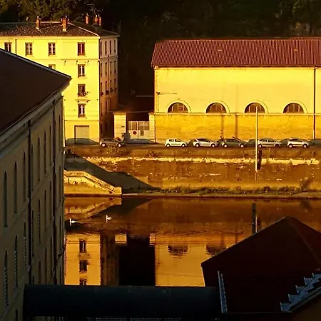 아파트 Climatise Terrasse Vue Sur Et Les Quais De Saone 리옹